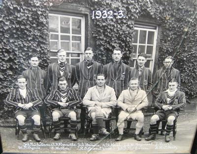 cc01188 1932 football.jpg; cc01188; 1932-33 Football team; Photograph